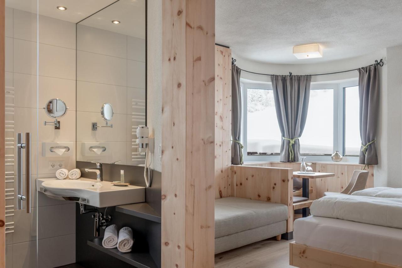 Hotel Garni Pirchhuett โอเบอร์กัวร์เกิล ภายนอก รูปภาพ
