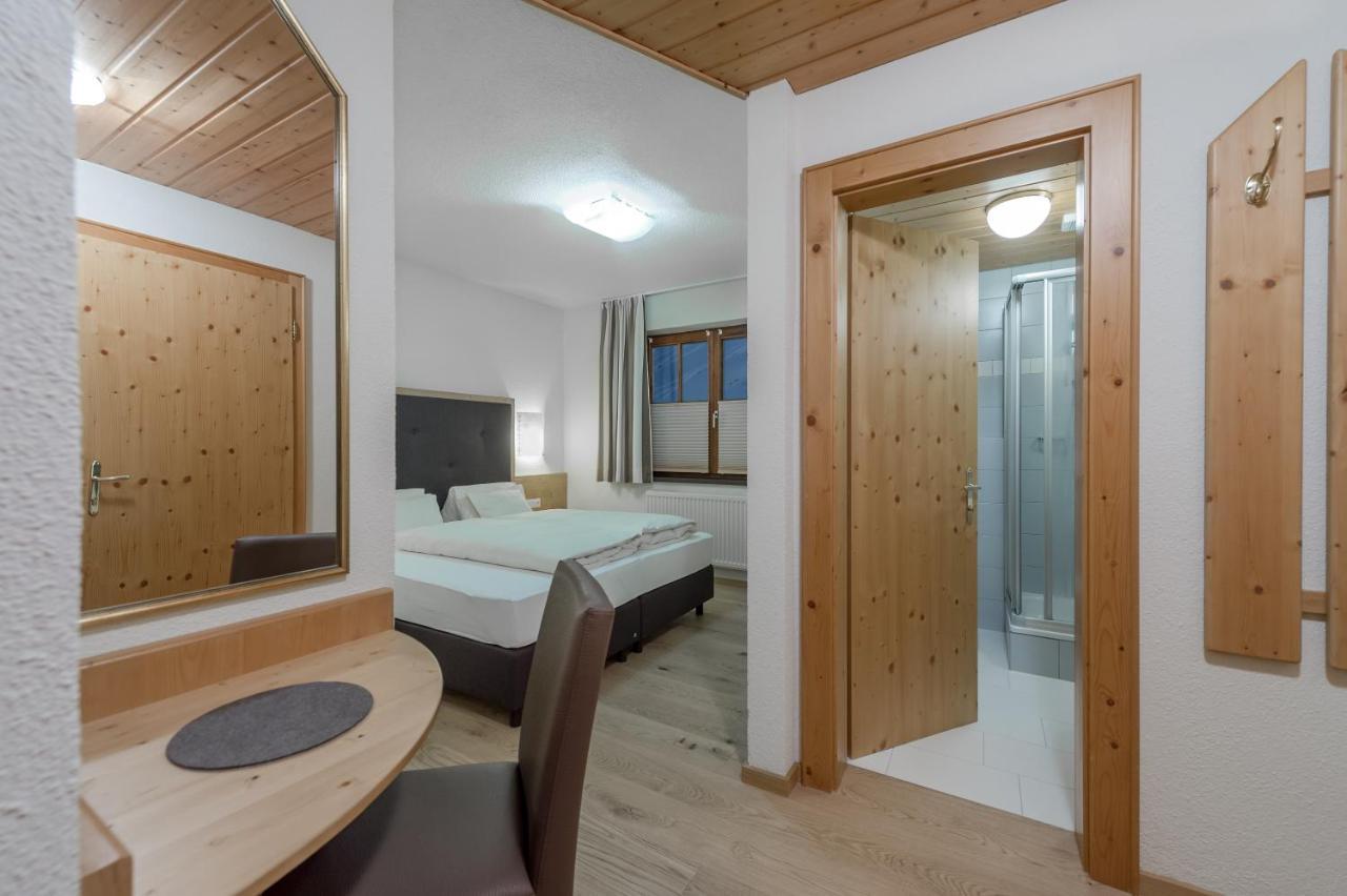 Hotel Garni Pirchhuett โอเบอร์กัวร์เกิล ภายนอก รูปภาพ